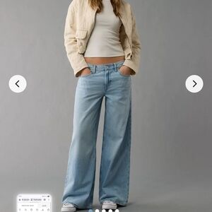 American Eagle Outfitters Light Wash Wide Leg Jeans